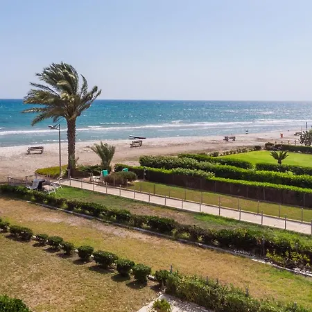 Yiallos Village Larnaca